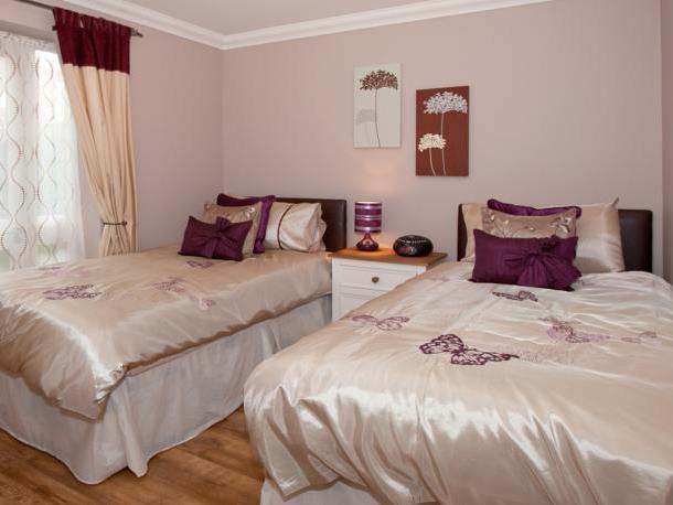 Riverbank View Three Bedroom With Free Parking Appartamento York